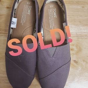 Toms size 9 SOLD